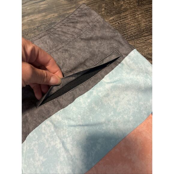 American Eagle Boardshorts Men’s Small Grey swim Trunks - Picture 6 of 7